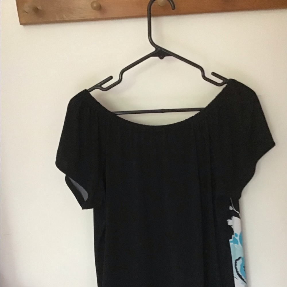 Ladies Top - Picture 2 of 3